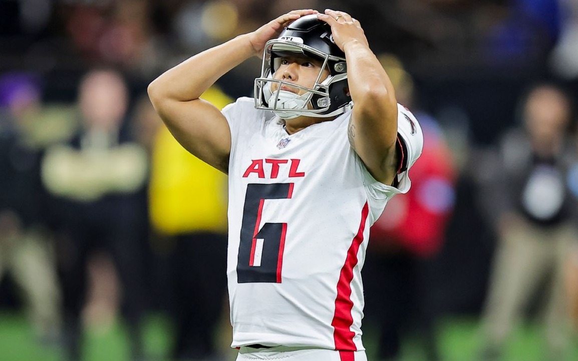 Falcons back Younghoe Koo 